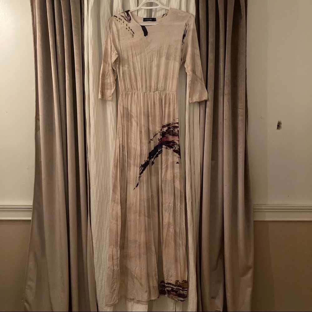 Maxi dress - Picture 2 of 12